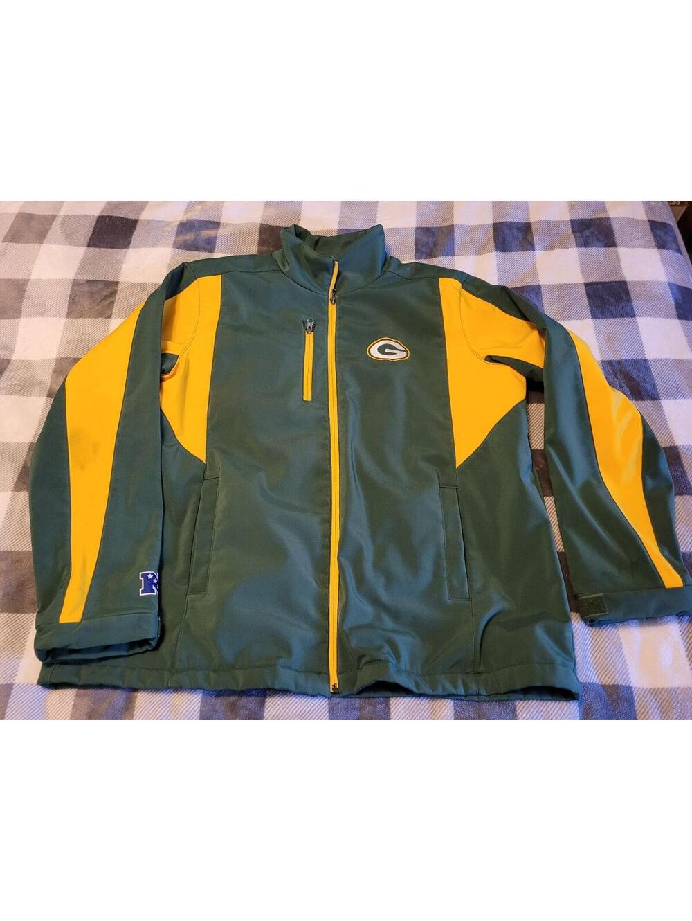 Nice NFL Green Bay Packers Jacket Size XL..
